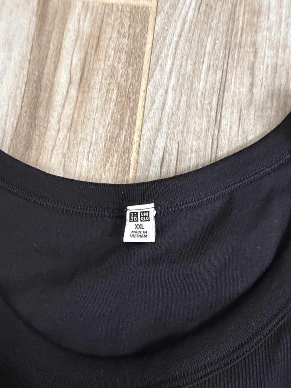 Set of 2 Uniqlo bra tank tops - Picture 2 of 4